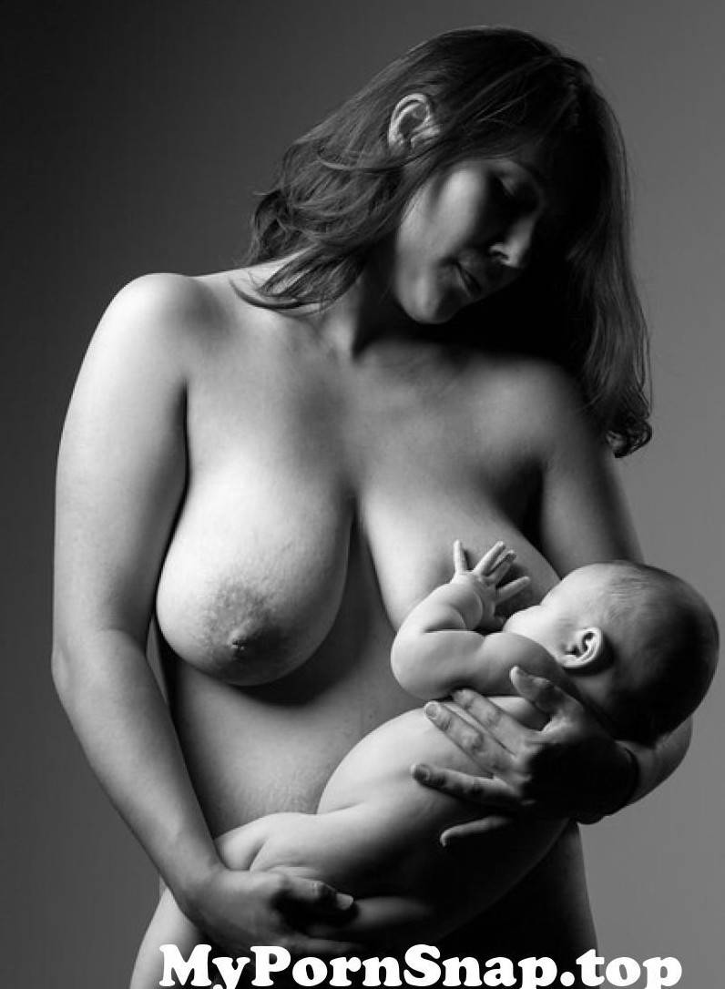 Photographer Jade Bill Breastfeeding